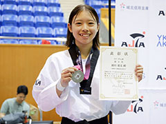 女子－57㎏級 ２位 新川 愛美（経営学部3年）